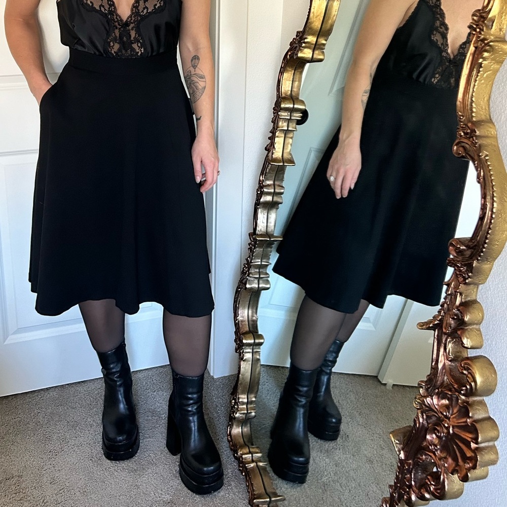 Banana Republic Black Midi Skirt